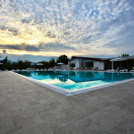 Abbaia Ba Hotel